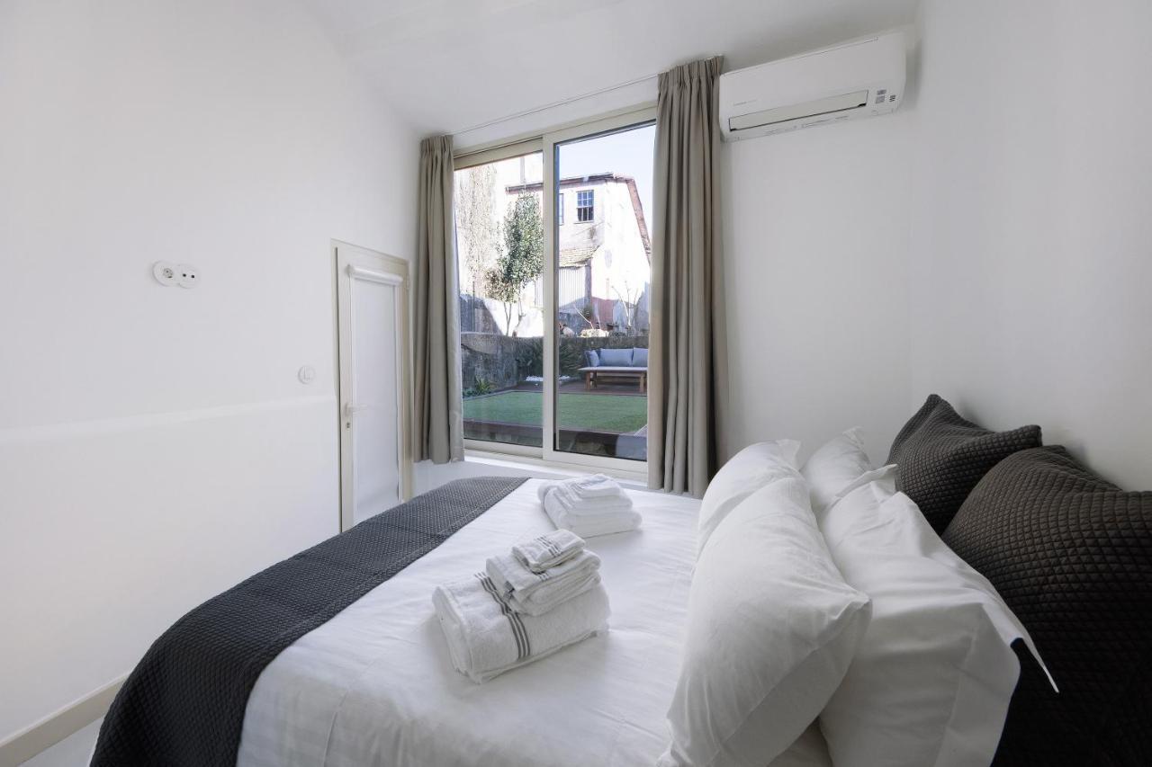 Crooked Floor House - Ground Floor Apartment ปอร์โต ภายนอก รูปภาพ